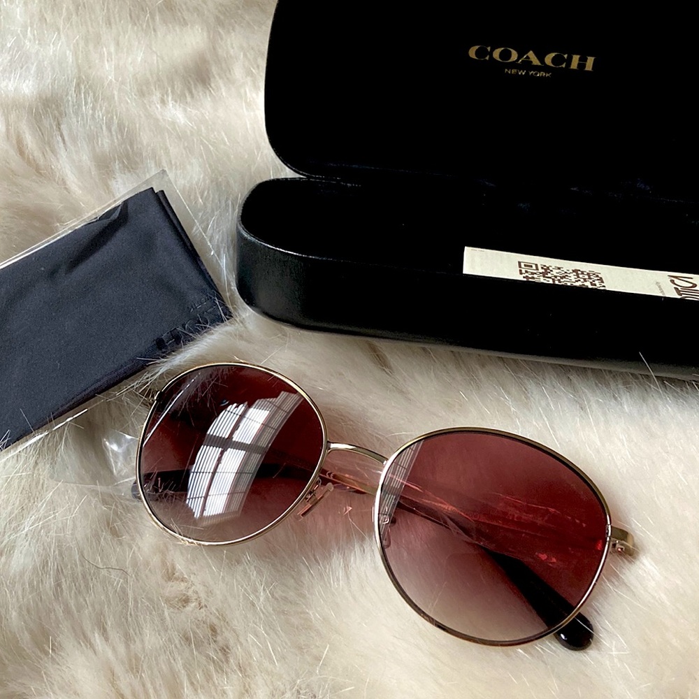 BNWT Coach Sunglasses | Pink Aviator Sunnies